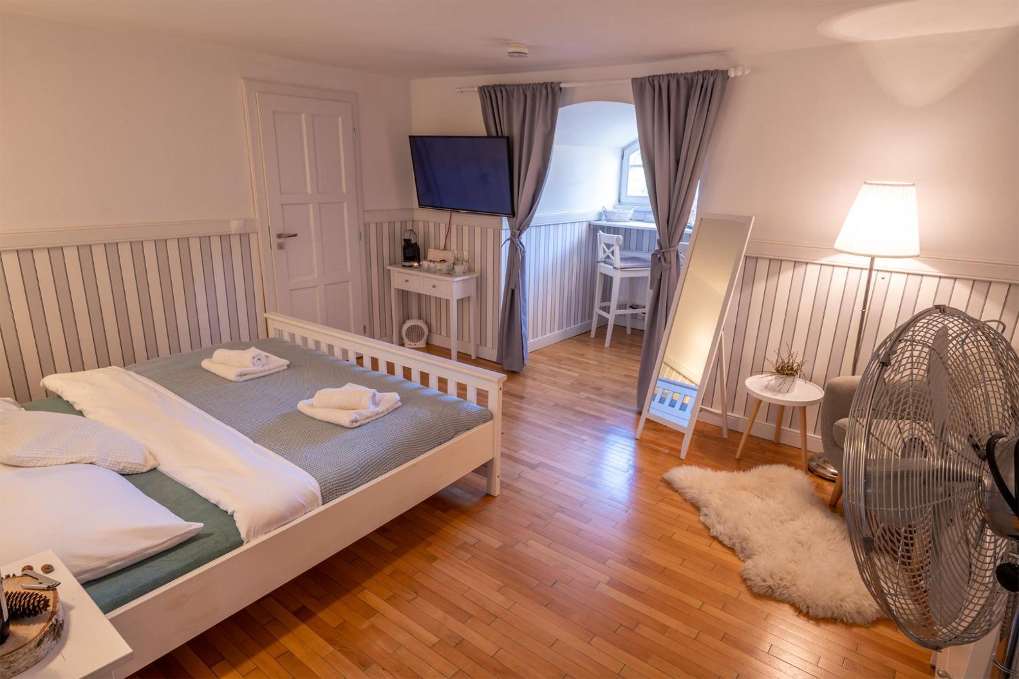 Vila Na Landeku ออสตราวา ภายนอก รูปภาพ